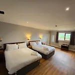 Staindrop Hotel