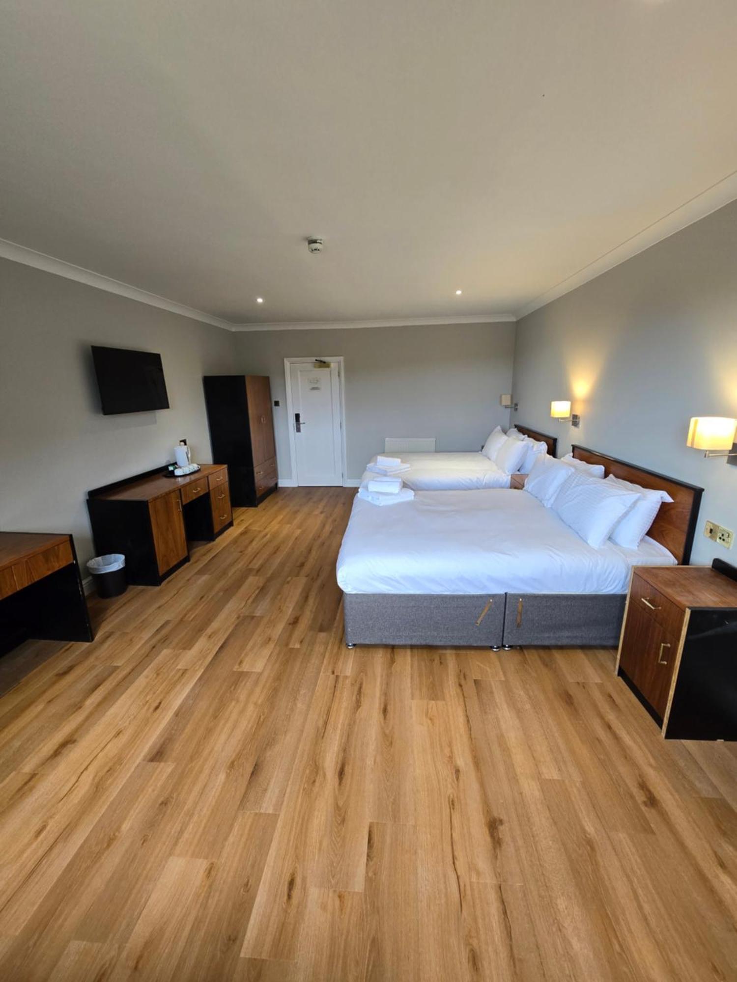 Staindrop Hotel 3*